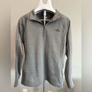 Men’s North Face lightweight half-zip. Large